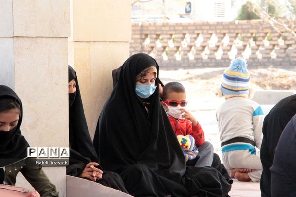 زیارت اربعین در کنار مزار شهدای  گمنام شهرستان خوسف