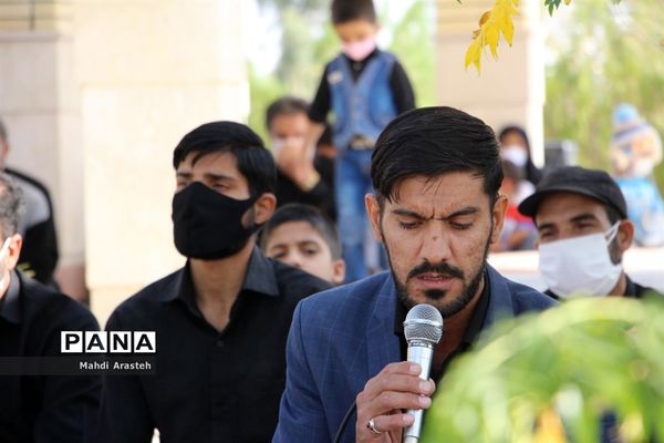 زیارت اربعین در کنار مزار شهدای  گمنام شهرستان خوسف