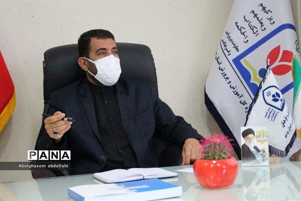 جلسه هم‌اندیشی فعالیت‌های حوزه پرورشی و فرهنگی آموزش و پرورش استان بوشهر