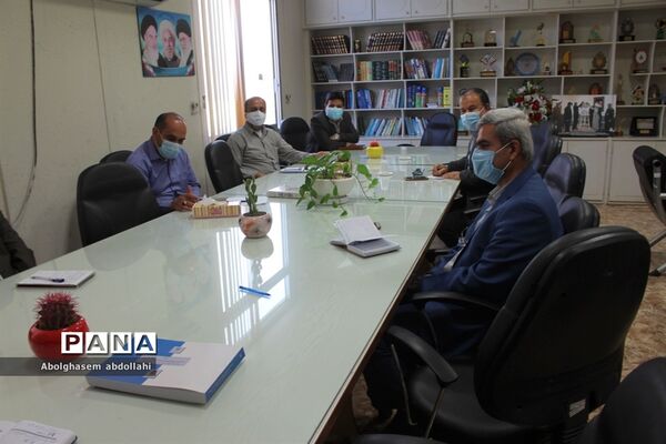 جلسه هم‌اندیشی فعالیت‌های حوزه پرورشی و فرهنگی آموزش و پرورش استان بوشهر