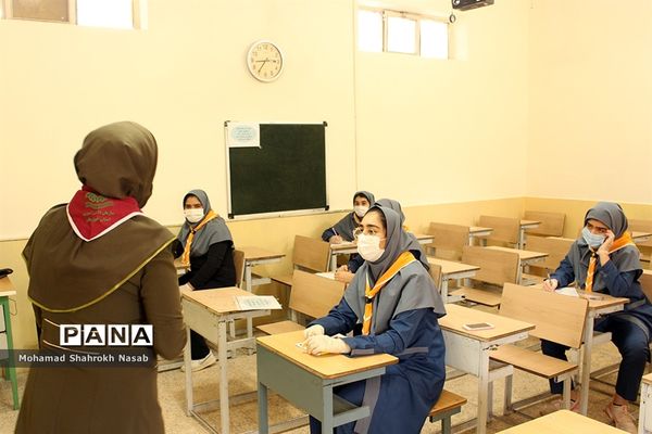 مدارس زیر سایه کرونا-14