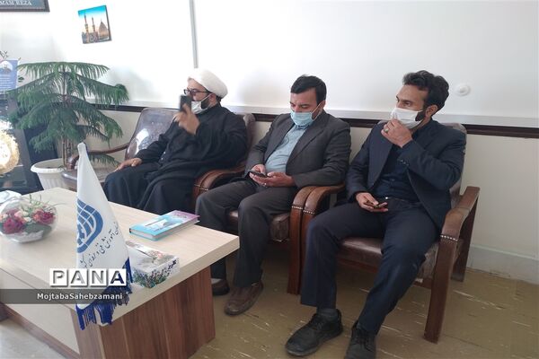 بازدید نماینده ترشیز کهن از کارگاه های آموزشی و اشتغالزایی