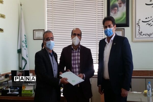 بازدید رئیس سازمان دانش‌آموزی فارس از فعالیت‌های پیشتازان در نی ریز