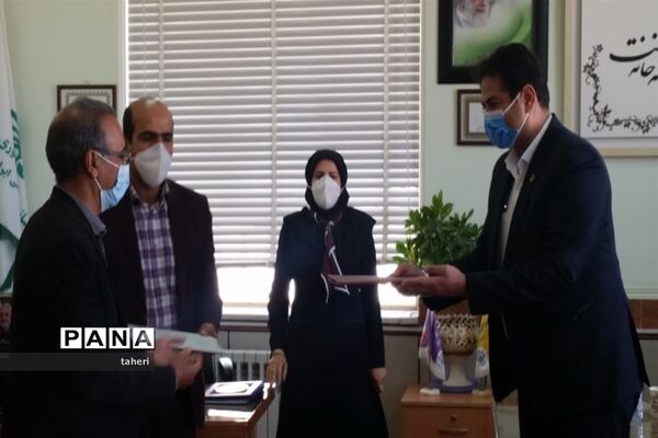 بازدید رئیس سازمان دانش‌آموزی فارس از فعالیت‌های پیشتازان در نی ریز