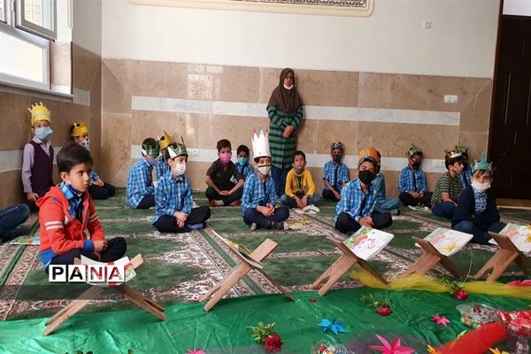 جشن قرآنی کلاس اولی های دبستان شهیدان توکل شهرستان نی ریز