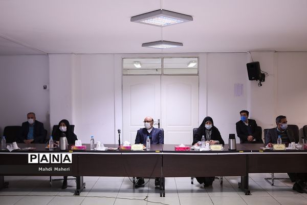 نشست صمیمی وزیرآموزش پرورش با مدیران سازمان دانش آموزی