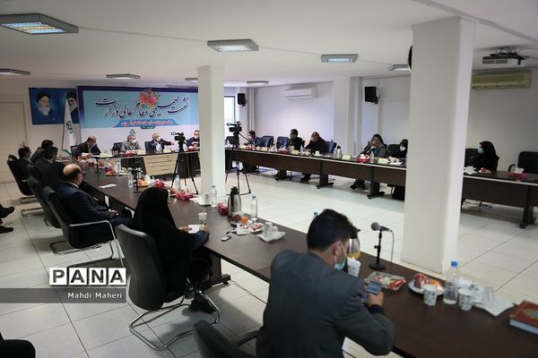 نشست صمیمی وزیرآموزش پرورش با مدیران سازمان دانش آموزی