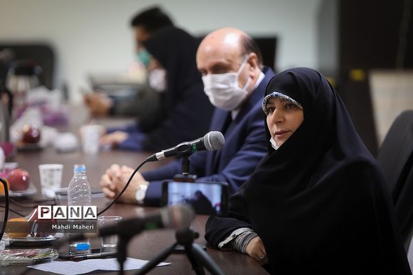 نشست صمیمی وزیرآموزش پرورش با مدیران سازمان دانش آموزی