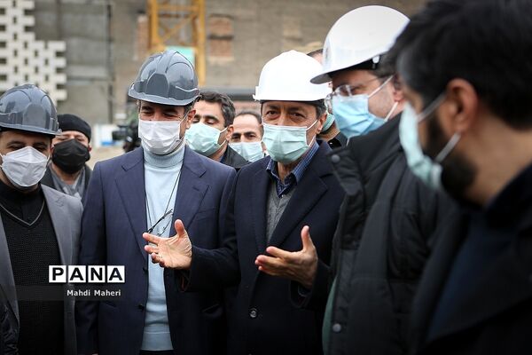 بازدید رئیس بنیاد مستضعفان از روند ساخت پلاسکو