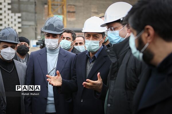 بازدید رئیس بنیاد مستضعفان از روند ساخت پلاسکو