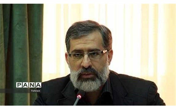 حسینی سروری: تمرین دموکراسی را باید از دوران نوجوانی شروع کرد تا باعث بلوغ قشر دانش آموزی شود 