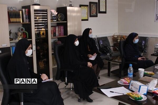 نشست نمایندگان دهمین دوره مجلس دانش آموزی استان البرز