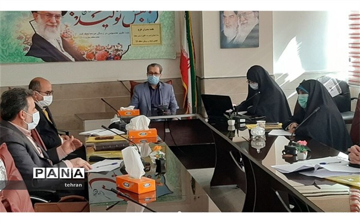 برگزاری جلسه توجیهی مدیران مقطع متوسطه با موضوع بسته تحولی