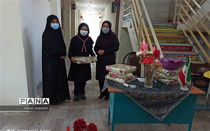 تقدیر از برگزیده استانی مانور مجازی زلزله در شهرستان قرچک