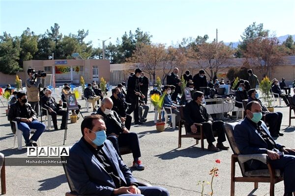 تشییع 2 شهید گمنام در هنرستان شهیدخیامی بیرجند