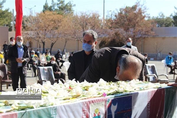 تشییع 2 شهید گمنام در هنرستان شهیدخیامی بیرجند