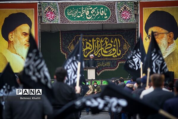 اجتماع بزرگ عزاداران فاطمی در میدان هفت تیر تهران