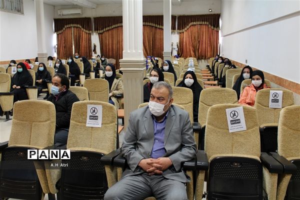 آیین تقدیر از دانش آموزان برتر پیشوا