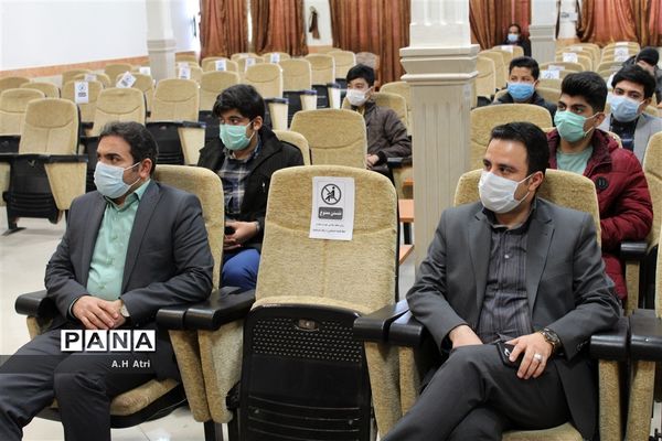 آیین تقدیر از دانش آموزان برتر پیشوا