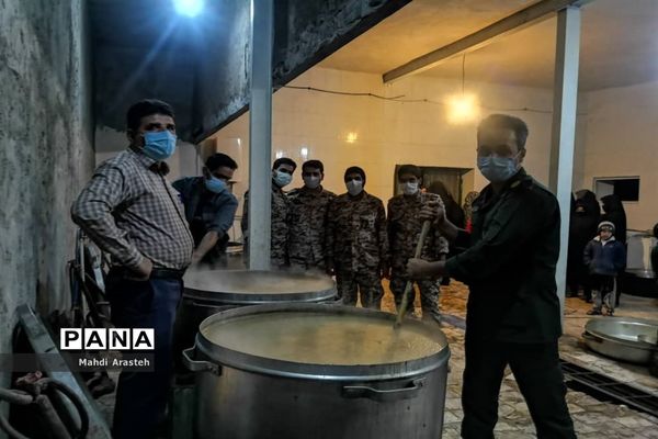 پخت غلور نذری به مناسبت شهادت حضرت فاطمه زهرا(س)درشهرستان خوسف استان خراسان جنوبی