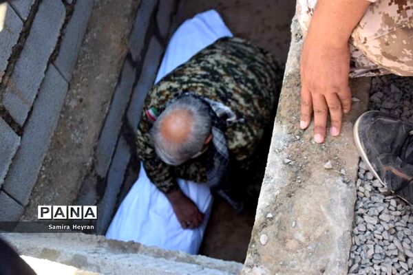 مراسم تشییع و تدفین 2 شهید گمنام دربوستان آیت ا...بهجت بیرجند