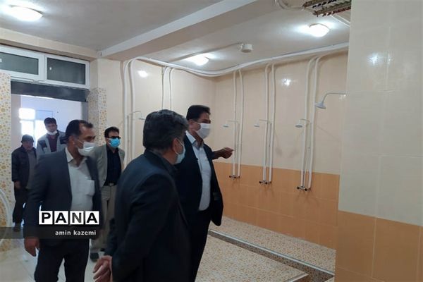بازدید سرزده  رئیس سازمان دانش‌آموزی  فارس از استخر آماده افتتاح در داراب