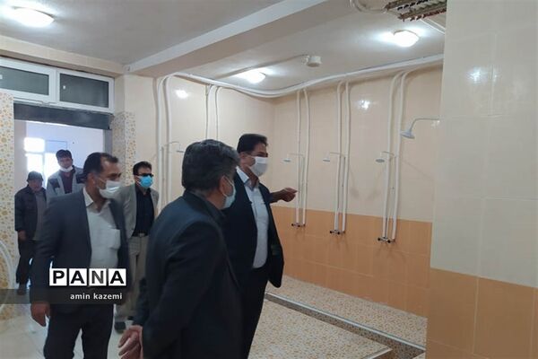 بازدید سرزده  رئیس سازمان دانش‌آموزی  فارس از استخر آماده افتتاح در داراب