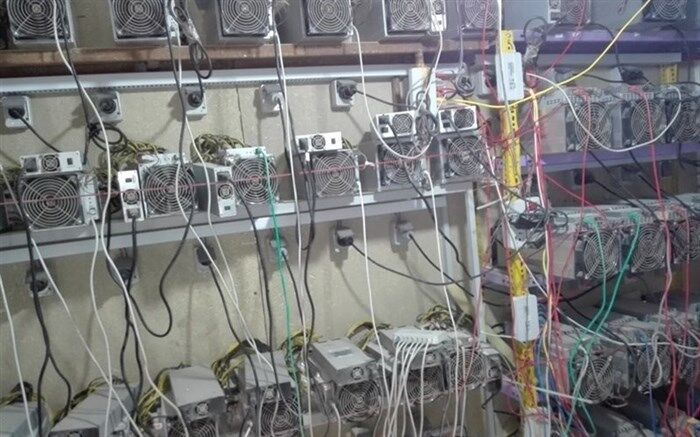 جمع‌آوری ۱۲۵ دستگاه استخراج بیت کوین در اهواز