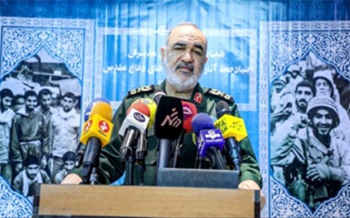 فرمانده کل سپاه: نبرد برای استقلال در تنهایی و در اوج نابرابری اتفاق می‌افتد