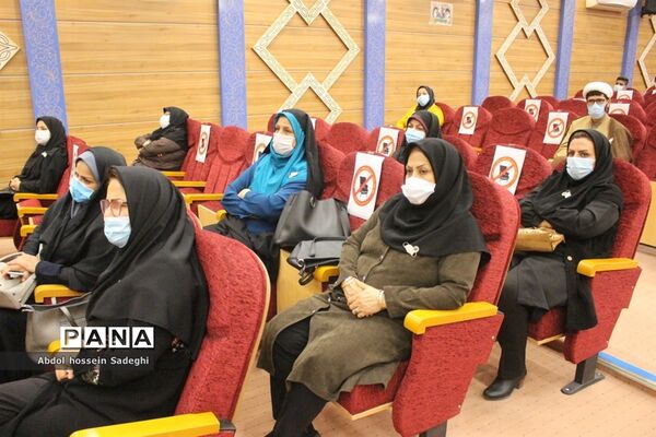 جلسه مراقبین سلامت شهرستان‌های بوشهر، تنگستان، دلوار و خارگ