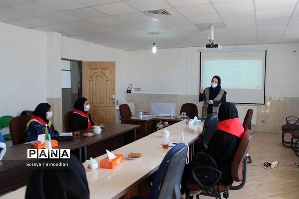 روز اول دوره آموزش خبرنگاری ویژه دانش‌آموزان دختر استان خراسان شمالی