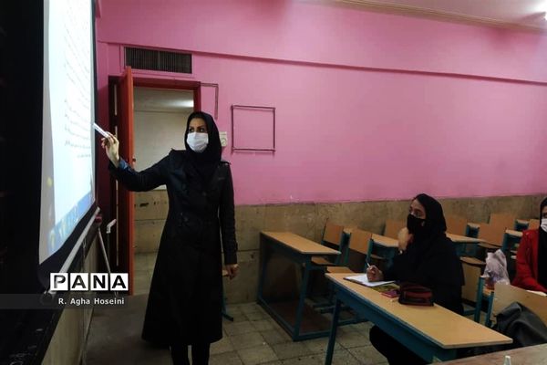 برگزاری دوره تربیت خبرنگار ویژه دانش‌آموزان دختر در شیراز