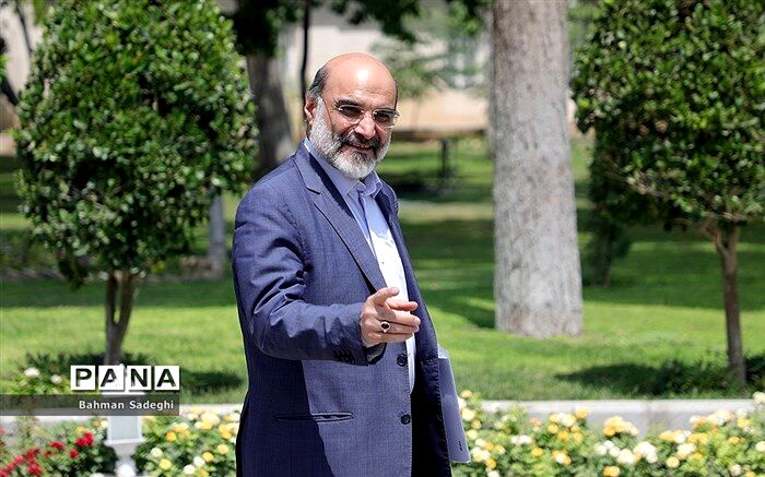 عذرخواهی رئیس صداوسیما از روحانی