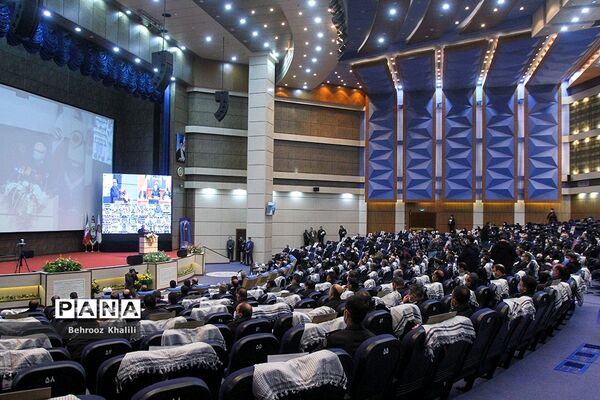 بازدید وزیر بهداشت و فرمانده ناجا از پلیس راهور