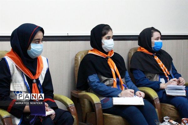 برگزاری کارگاه آموزش خبرنگاری ویژه دانش‌آموزان دختر شهرستان‌های استان تهران