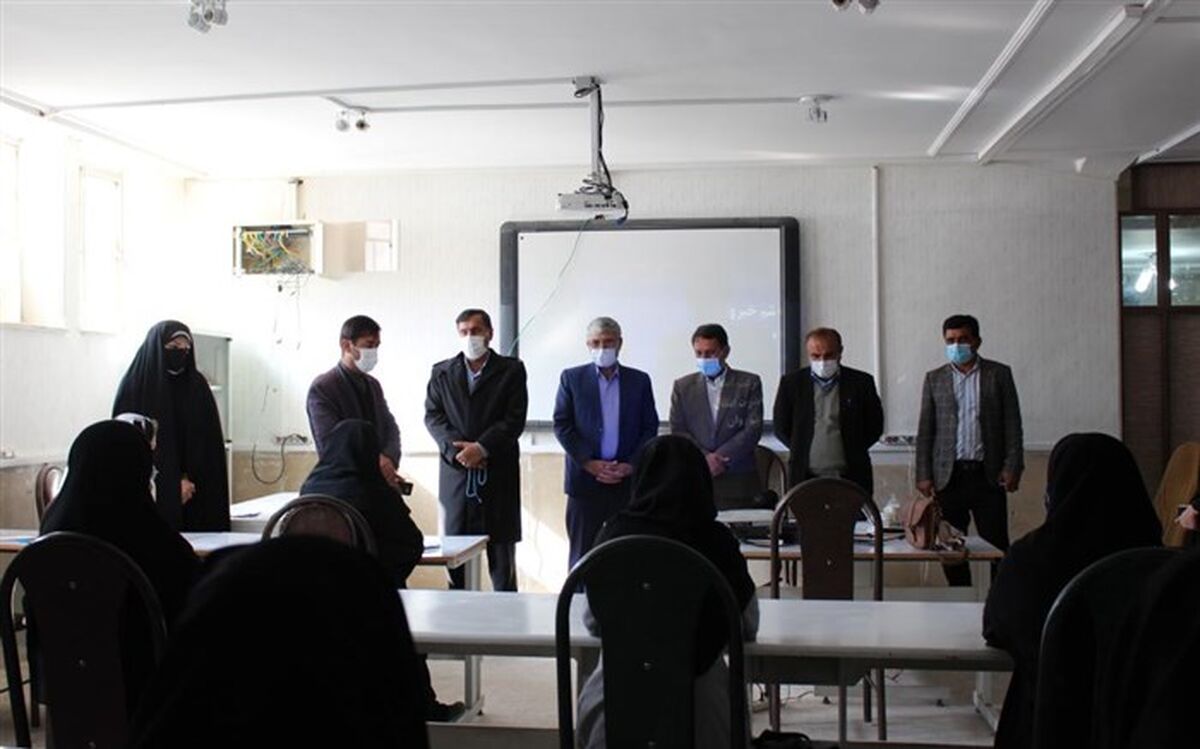 حضور معاون پشتیبانی آموزش و پرورش کهگیلویه وبویراحمد در جلسه دوم دوره آموزشی خبرنگاری دانش‌آموزان