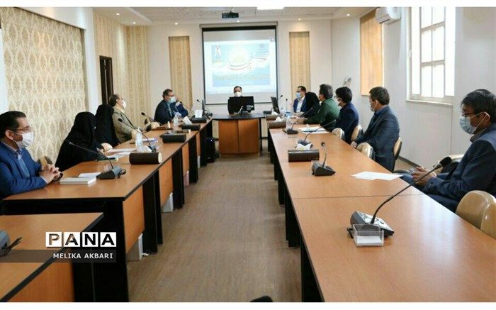 قدرت فضای مجازی را برای انتقال عظمت انقلاب، نباید از دست دهیم