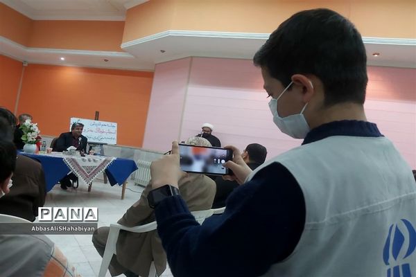 هم اندیشی اصحاب فرهنگ وهنر و رسانه کاشمر با نماینده مردم