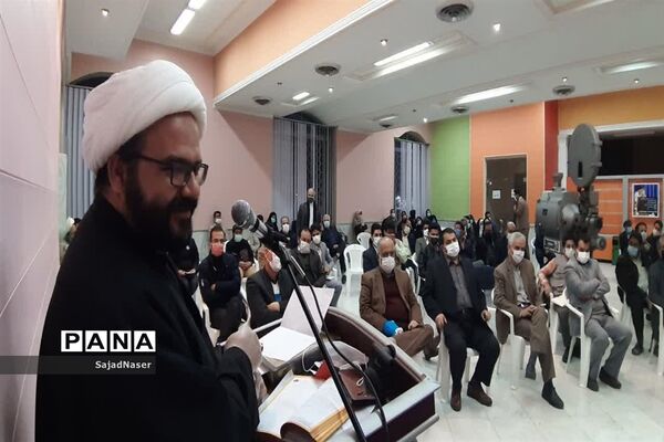 هم اندیشی اصحاب فرهنگ وهنر و رسانه کاشمر با نماینده مردم