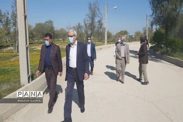 بازدید معاون پرورشی و فرهنگی آموزش و پرورش و فرماندار بوشهر از اردوگاه تربیتی در چاه کوتاه