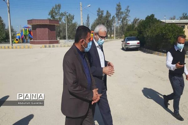 بازدید معاون پرورشی و فرهنگی آموزش و پرورش و فرماندار بوشهر از اردوگاه تربیتی در چاه کوتاه