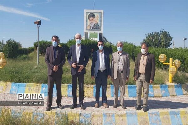 بازدید معاون پرورشی و فرهنگی آموزش و پرورش و فرماندار بوشهر از اردوگاه تربیتی در چاه کوتاه