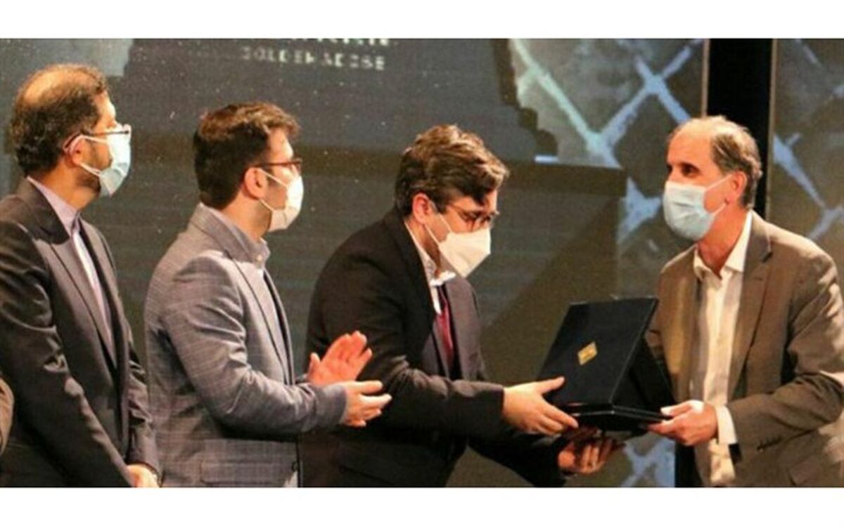 کسب رتبه دوم بخش سلامت جایزه جهانی خشت طلایی توسط شهرداری اردبیل