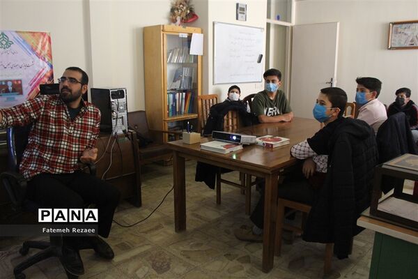 برگزاری دوره آموزش خبرنگاری دانش‌آموزان پسراستان زنجان