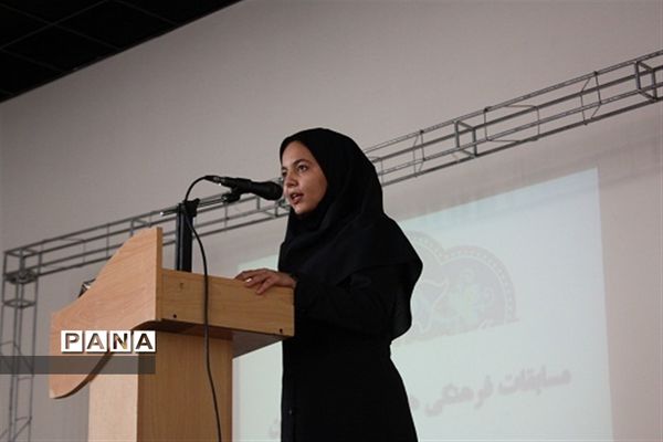 تجلیل از برگزیدگان مسابقات قرآنی و فرهنگی هنری در ابرکوه