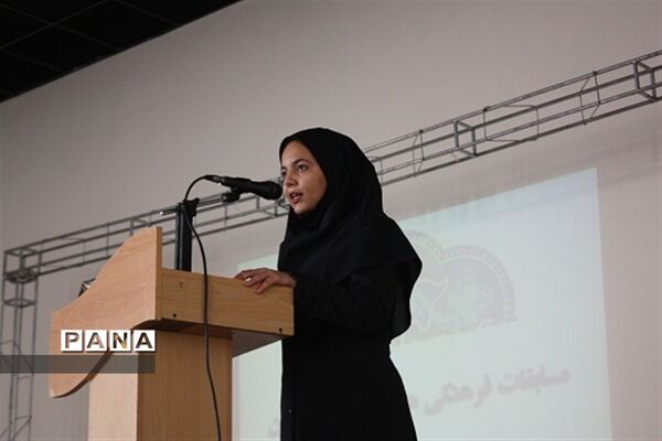 تجلیل از برگزیدگان مسابقات قرآنی و فرهنگی هنری در ابرکوه