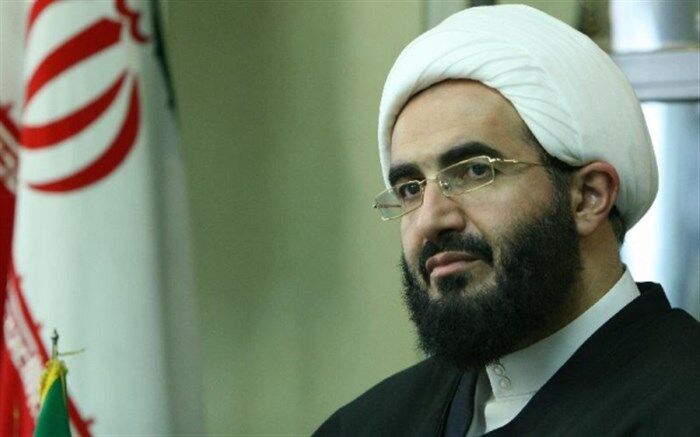 دانش‌آموزان را با کلام الهی بیمه کنید