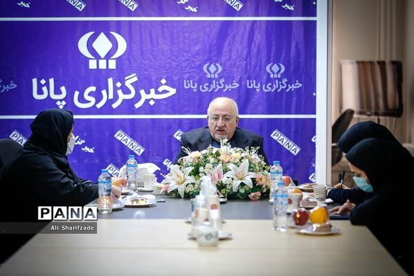 حضور محمدجواد حق شناس،رئیس کمیسیون فرهنگی و اجتماعی شورای شهر تهران  در خبرگزاری پانا