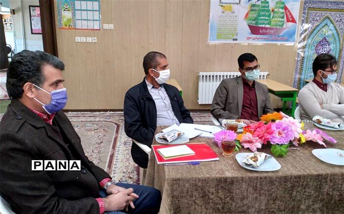 دومین جلسه تخصصی وکارگروهی معاونین همیار پرورشی در دبستان قرانی حضرت مهدی( عج) برگزار شد ‌
