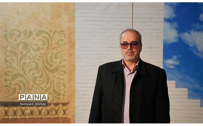 حضور پررنگ دانش‌آموزان دختر ناحیه یک شهرری در جشنواره فرهنگی، هنری دختران امروز